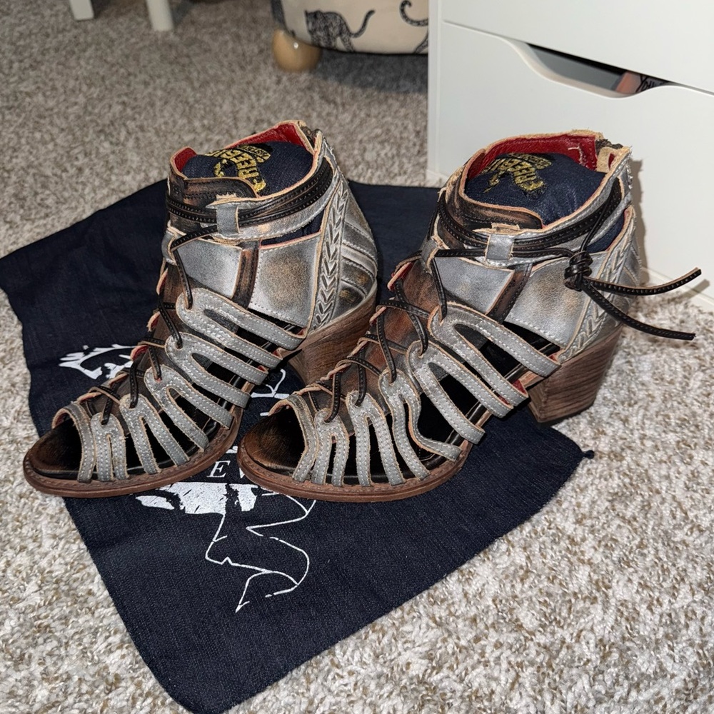 Freebird by Steven Distressed Silver and Brown Strappy Heeled Sandal Boots - Picture 1 of 14